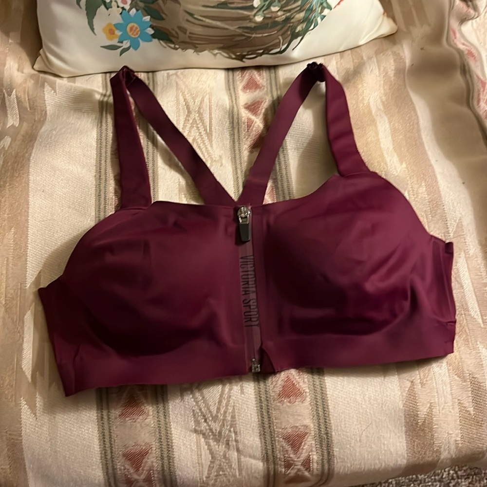 VS Sports Bra